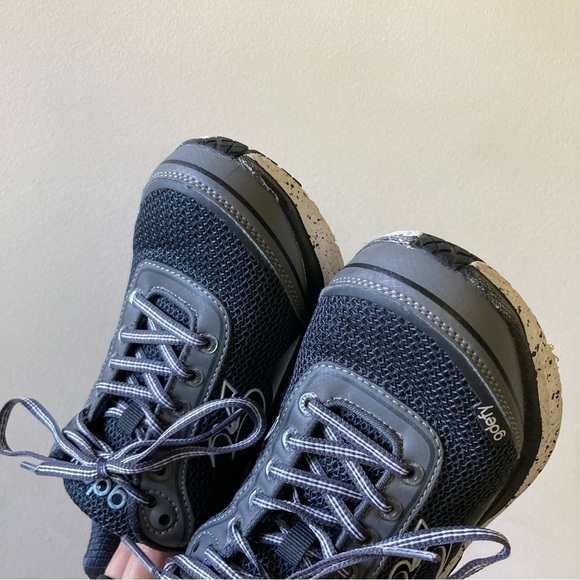 Gravity Defyer | Men's GDEFY Mighty Walk Athletic Shoes - Picture 6 of 9